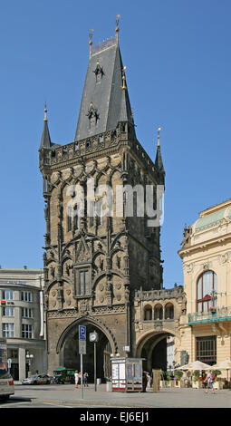 Prag - Blick zum Pulverturm Stockfoto