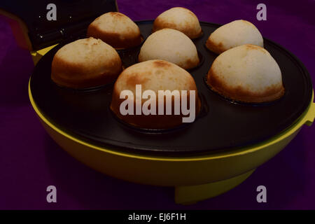 Cake Pop in einem Pop-Konditor gebacken Stockfoto