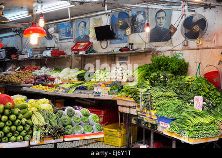 Hong Kong, Hong Kong SAR-12. November 2014: Bowrington Straße Markt in Hongkong. Gemüse Stall in Hong Kong, Bowrington Roa Stockfoto