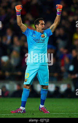 Claudio Bravo (FC Barcelona), match während La Liga Fußball zwischen FC Barcelona und Real Madrid CF, im Camp Nou Stadion in Barcelona, Spanien, Sonntag, den 22. März 2015. Foto: S.Lau Stockfoto