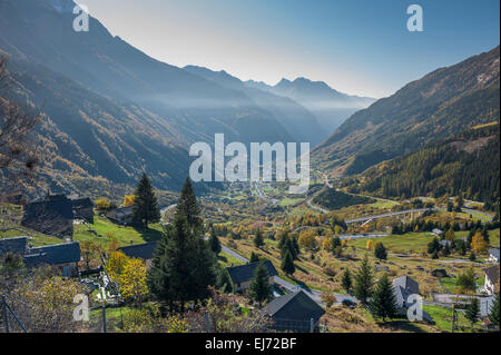 Misox Tal oder Val Mesolcina Tal in Graubünden, Alpen, Mesocco, Kanton Graubünden, Schweiz Stockfoto