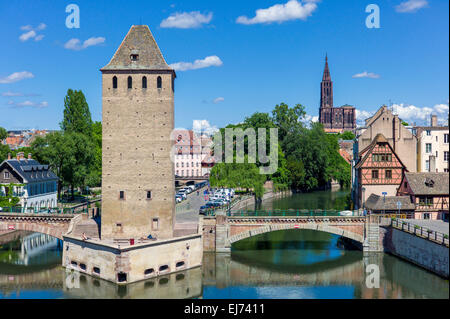 Straßburg Skyline, Ponts Couverts Brücke, überdachten Brücken, Ill, Wachtürmen, Kathedrale, La Petite France, Alsace, Frankreich, Europa, Stockfoto