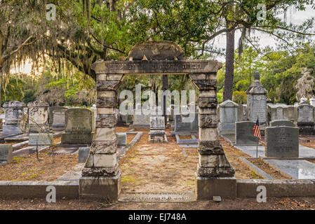 Jüdische Abteilung des historischen Friedhofs Bonaventure in Savannah, Georgia Stockfoto