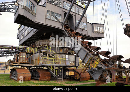 Kohle-Digger ist in einem stillgelegten Bergbau Stockfoto