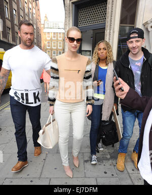 Iggy Azalea und Rita Ora in London Featuring: Iggy Azalea wo: London, Vereinigtes Königreich: 18 Sep 2014 Stockfoto