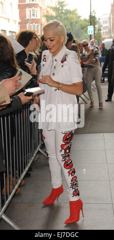 Prominente in den BBC Radio 1 Studios Featuring: Rita Ora wo: London, Vereinigtes Königreich: 18 Sep 2014 Stockfoto