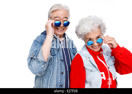 Die Mode des älteren Paares Sonnenbrille Stockfoto