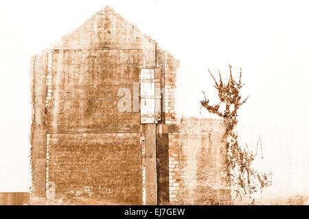 das alte Haus auf der Mauer-sepia Stockfoto