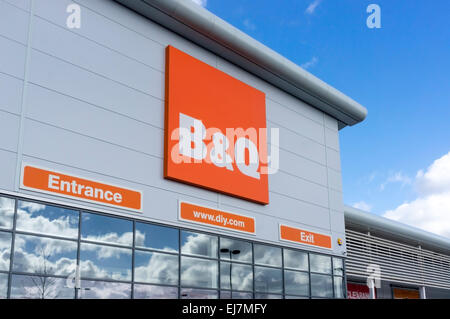 Ein Zweig der B & Q auf der Glocke grün Retail Park in Süd-London. Stockfoto