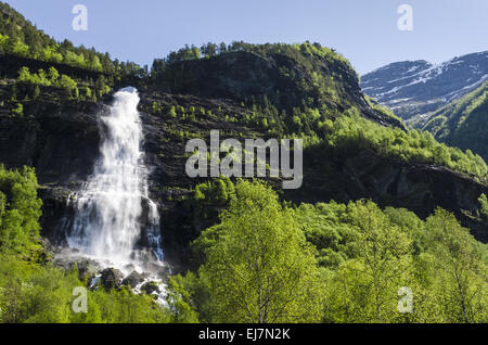 Wasserfall, Fortundalen, Sogn Og Fjordane, Norwegen Stockfoto