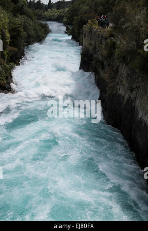 Huka fällt auf dem Waikato River in der Nähe von Taupo, Neuseeland. Stockfoto