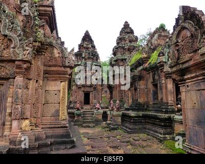 Banteay Srei Tempel-Ruinen Stockfoto