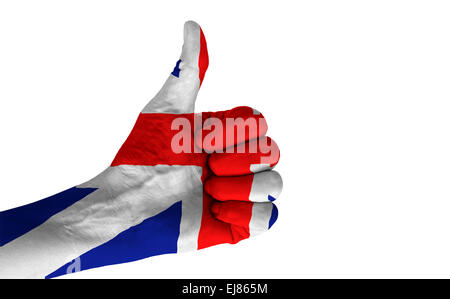 Hand mit Daumen Geste in farbigen Vereinigtes Königreich Nationalflagge isoliert auf weißem Hintergrund. Stockfoto