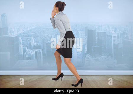 Zusammengesetztes Bild der Geschäftsfrau schreien Stockfoto