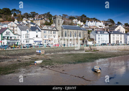 St Peter Kirche und Aberdovey, an der Mündung Dovey, Gwynedd, Wales Stockfoto