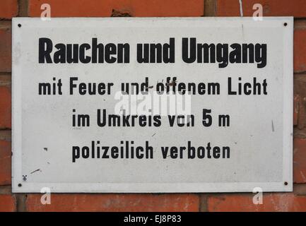 Hinweisschild Rauchen verboten Stockfoto