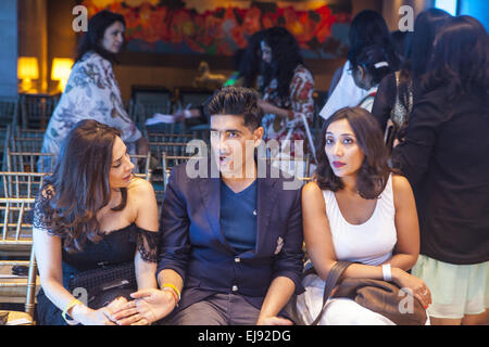 Mumbai, Maharashtra, Indien. 22. März 2015. 22. März 2015: Mumbai - Indien. Designer Manish Malhotra auf der Lakme Fashion Week 2015. © Subhash Sharma/ZUMA Wire/ZUMAPRESS.com/Alamy Live-Nachrichten Stockfoto