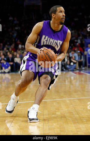13. März 2015: Sacramento Kings guard Andre Miller (22) in Aktion während der NBA-Spiel zwischen den Sacramento Kings und die Philadelphia 76ers im Wells Fargo Center in Philadelphia, Pennsylvania. Die Philadelphia 76ers gewann 114-107. Stockfoto