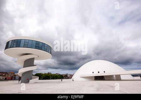 Oscar Niemeyer internationales Kulturzentrum in Avilés, Asturien, Spanien Stockfoto