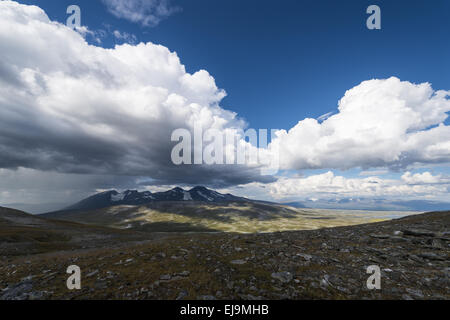 Regendusche, Mt. Akka, Lappland, Schweden Stockfoto