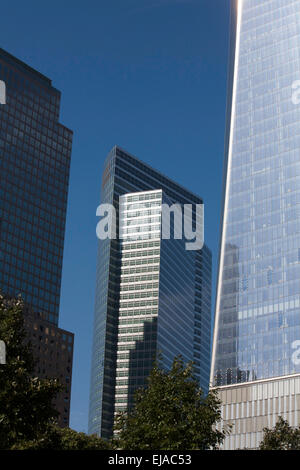 Hohen Aufstieg Bürogebäude in der Nähe von The ein World Trade Center unteren Manhattan New York City USA Stockfoto