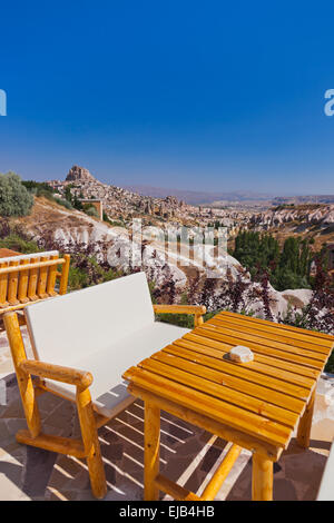 Cafe am Höhlenstadt in Cappadocia Türkei Stockfoto