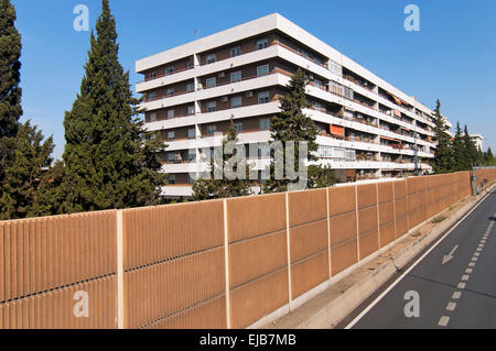 Akustischen Barrieren auf der Straße, Sevilla, Region von Andalusien, Spanien, Europa Stockfoto