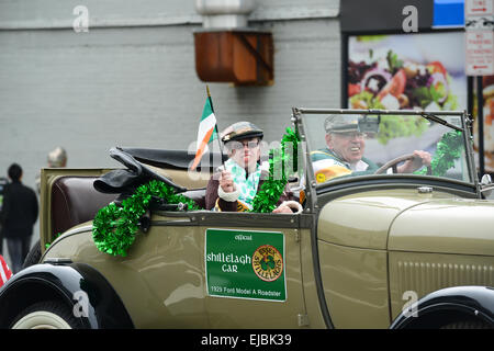 Patrick Saint St Patricks Tagesparade Newark New Jersey USA Straße Partei irische Kulturerbe feiern Feier tradition Stockfoto