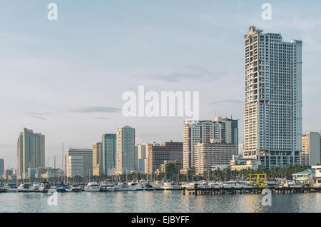 Skyline von Manila Bucht in Philippinen Stockfoto