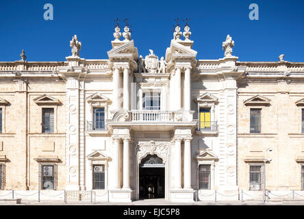 Sevilla Spanien Königliche Tabakfabrik, Real Fabrica de Tabacos, Sevilla, heute Universität Sevilla. Wo Carmen ihre Zigarren oder Zigaretten herstellte. Stockfoto