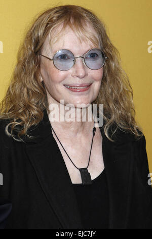 Opening Night after-Party für das Broadway Liebesbriefe statt im Restaurant Brasserie 8,5 - Ankünfte. Mitwirkende: Mia Farrow wo: New York, New York, Vereinigte Staaten von Amerika als: 18 Sep 2014 Stockfoto