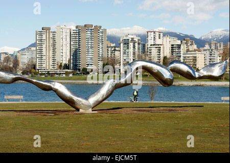 Gefrierpunkt Wasser Edelstahl Skulptur von Jun Ren, Vanier Park, Vancouver, BC, Kanada Stockfoto