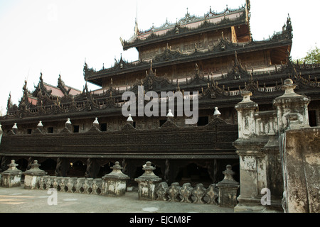 Shwenandaw Kyang Kloster, manchmal genannt "Teak-Tempel" oder "Golden Palace" Stockfoto