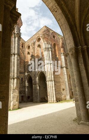 Zisterzienser Kloster aus dem 12. Jahrhundert Stockfoto