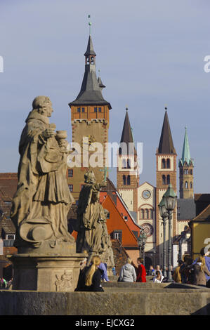 Panoramablick auf Stadt Würzburg in Bayern Stockfoto