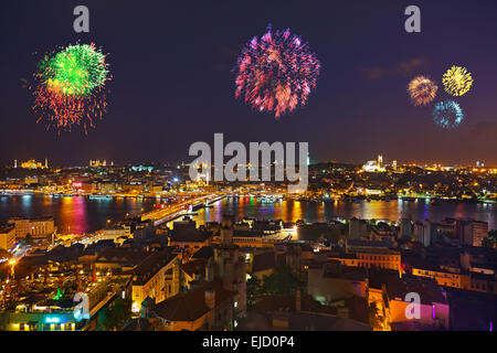 Feuerwerk in Istanbul Türkei Stockfoto