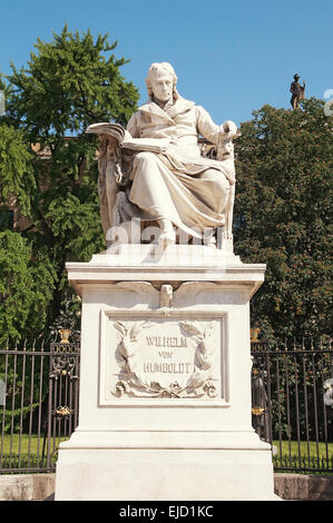 Denkmal Wilhelm von Humboldt Berlin Deutschland Stockfoto