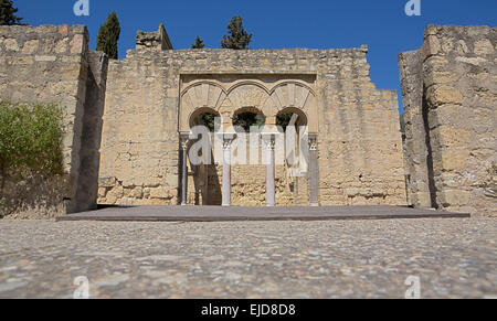 Obere Basilika Gebäude auf archäologische Website von Medina Azahara, Madinat al-Zahra, in der Nähe von Córdoba, Andalusien, Spanien Stockfoto