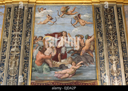 Triumph der Galatea. Fresko von Raffael in der Loggia des Galatea in der Villa Farnesina in Rom, Italien. Stockfoto