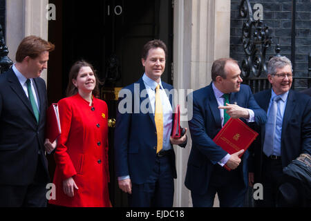 London, UK. 24. März 2015. Mitglieder des Kabinetts sammeln für ihre wöchentlichen Treffen in der Downing Street. Im Bild: Kredit: Paul Davey/Alamy Live-Nachrichten Stockfoto