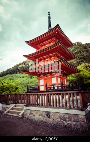 Dreistöckige Pagode am Taisan-Ji-Tempel in der Nähe Kiyomizu-Dera-Tempel in Kyoto Stockfoto