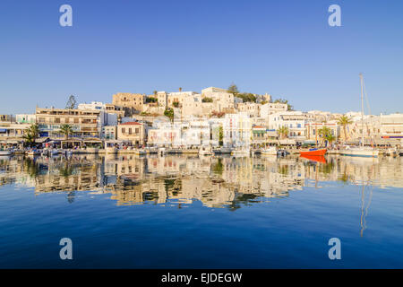 Naxos-Stadt am Wasser, Insel Naxos, Kykladen, Griechenland Stockfoto