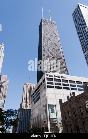 Blick auf die Straße Ebene des John Hancock Center, Chicago, Illinois. Stockfoto