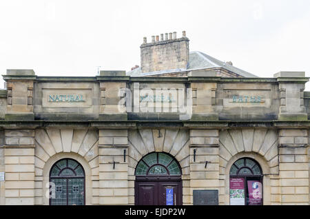 Natürliche Mineral-Bäder-Gebäude bei The Crescent in Derbyshire Spa Stadt von Buxton Stockfoto