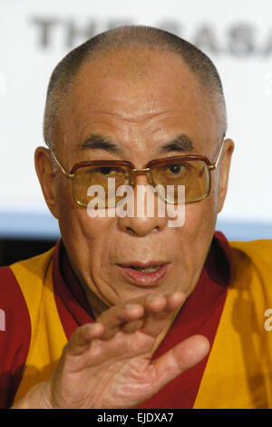 Buddhistischer Geistlicher Führer Dalai Lama besucht das Forum 2000-Konferenz in Prag, Tschechische Republik, am 10. September 2006. Stockfoto