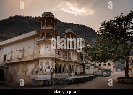 Galtaji Hanuman Hindu-Tempel in der Nähe von Jaipur, Rajasthan, Indien Stockfoto