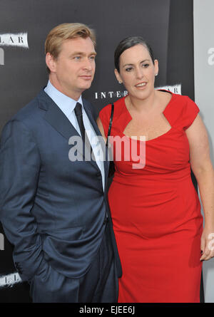 LOS ANGELES, CA - 26. Oktober 2014: Regisseur Christopher Nolan & Frau Produzent Emma Thomas bei der Los Angeles Premiere seines Films Interstellar am TCL Chinese Theatre in Hollywood. Stockfoto