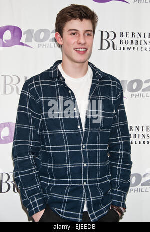 Bala Cynwyd, Pennsylvania, USA. 24. März 2015. Kanadische Singer-Songwriterin Shawn Mendes posiert am Q102 Performance-Theater auf 24. März 2015 in Bala Cynwyd, Pennsylvania, USA. Bildnachweis: Paul Froggatt/Alamy Live-Nachrichten Stockfoto