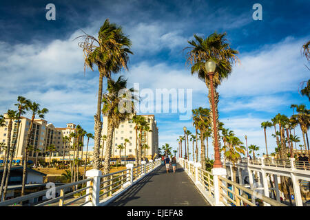 Gehweg an der Pier in Oceanside, Kalifornien. Stockfoto