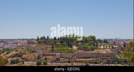 Panoramablick über arabische Zitadelle Midle Alter, aus San Cristobal Fort, Badajoz, Spanien Stockfoto